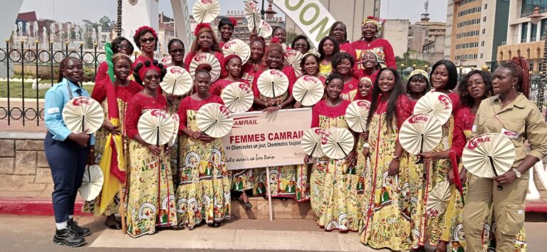 Photo des femmes de Camrail, témoignage de l'engagement envers les femmes
