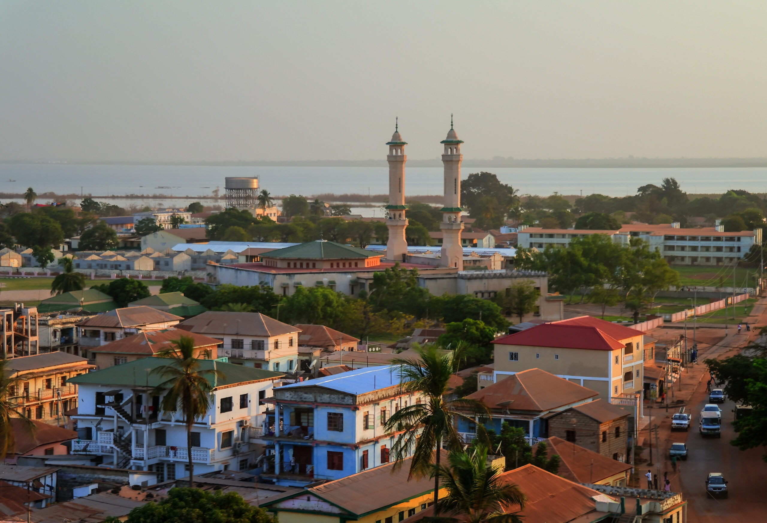 Vue aérienne de la ville de Banjul en Gambie